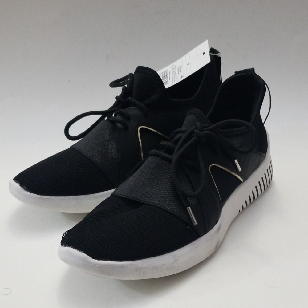Fashion Slip On Black Sneaker Size 8